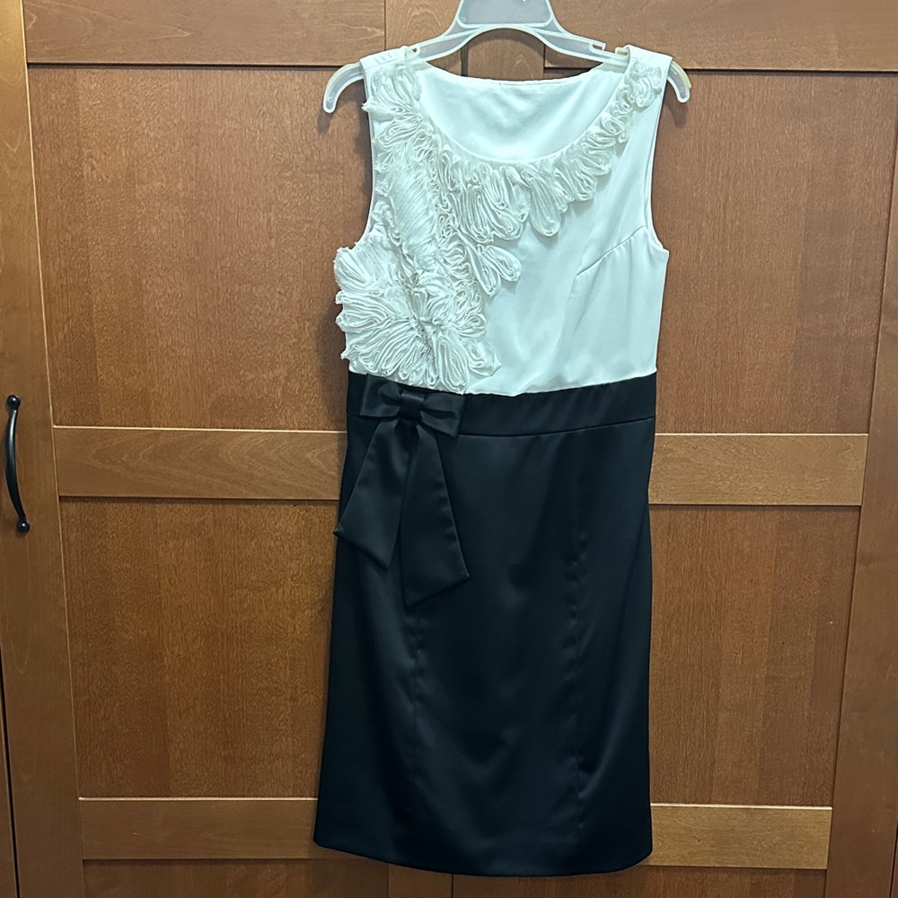 JS Collections Black and Cream Lace Midi Dress